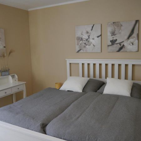 Ferienwohnung Kirchberg Uettingen ภายนอก รูปภาพ