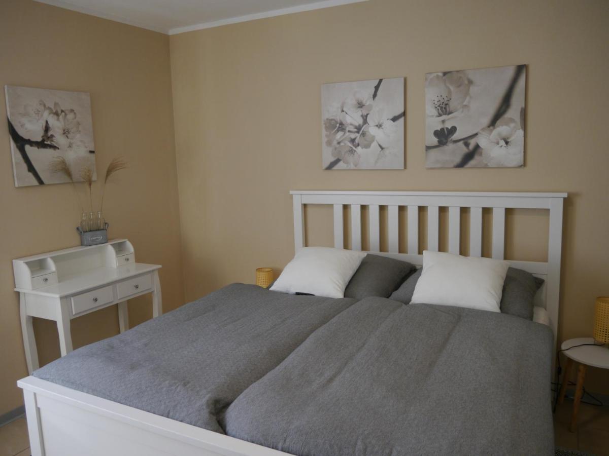 Ferienwohnung Kirchberg Uettingen ภายนอก รูปภาพ
